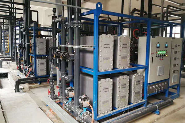 湖北襄樊蓄电池生产用超纯水设备